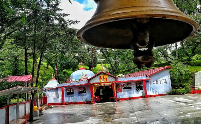 भगवान शिव के साथ यहां होती है शनि देव की पूजा, कालेश्वर महादेव मंदिर में दर्शन से दूर होते है सकंट